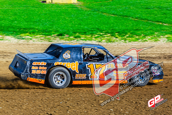 Shadyhill20250427-00172